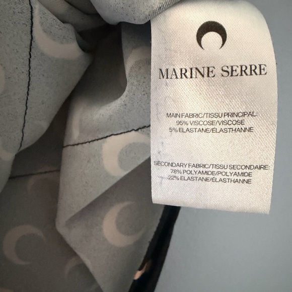 Authentic, Marine Serre
Single Shoulder Strap Draped Top. Size Medium - Picture 4 of 10